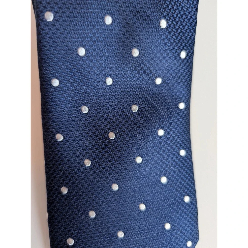 Club Room Mens Navy Blue White Polka Dot 100% Silk Tie Formal Business - Picture 3 of 4